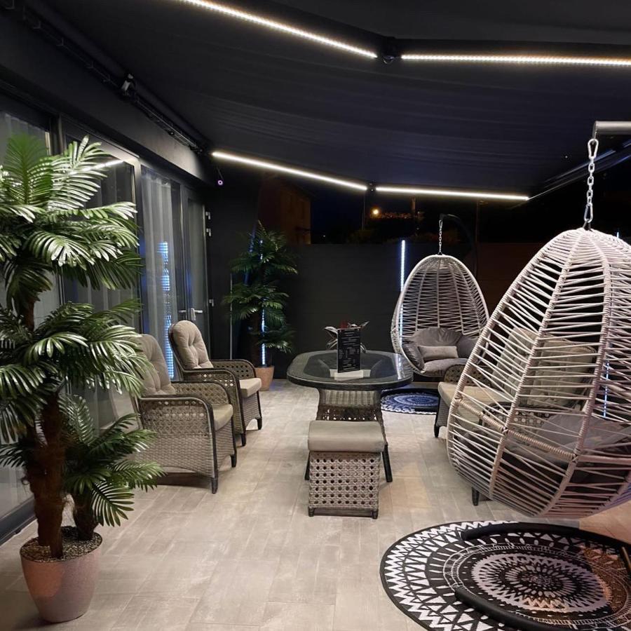 Loft Privatif Avec Jacuzzi Et Sauna Saint-Dizier Ngoại thất bức ảnh